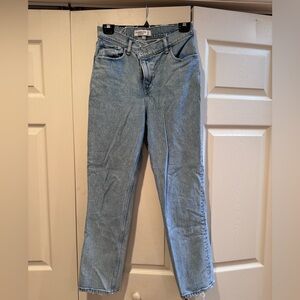 Abercrombie & Fitch Curve Love Ultra High Rise 90s Straight Jean